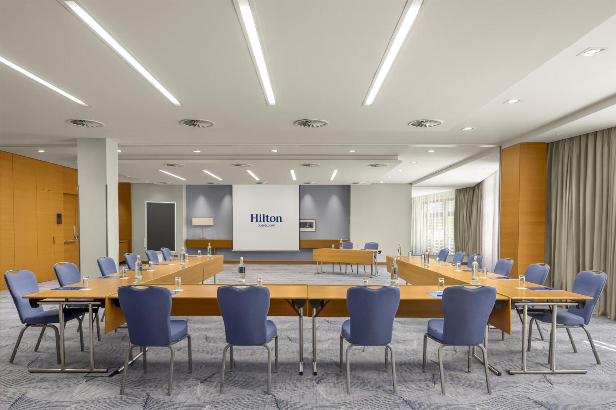 Hilton Duesseldorf — Foto 2